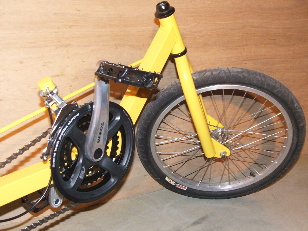 DeltaWolf Racing Trike - adjustable botton bracket